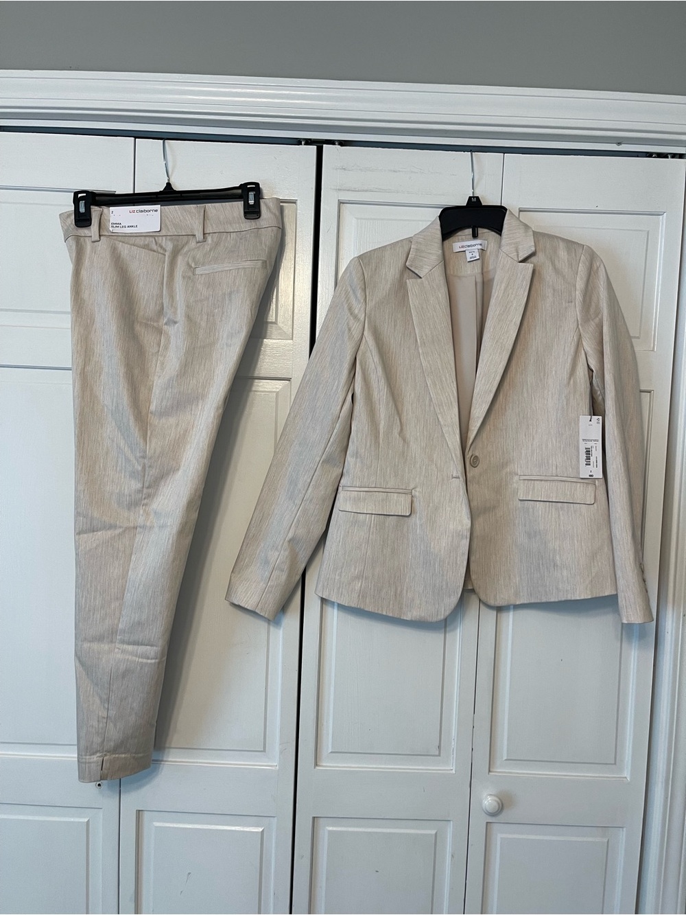 NWT Liz Claiborne Kate Blazer Jacket and Emma Pants Tan Size 2 Suit Set